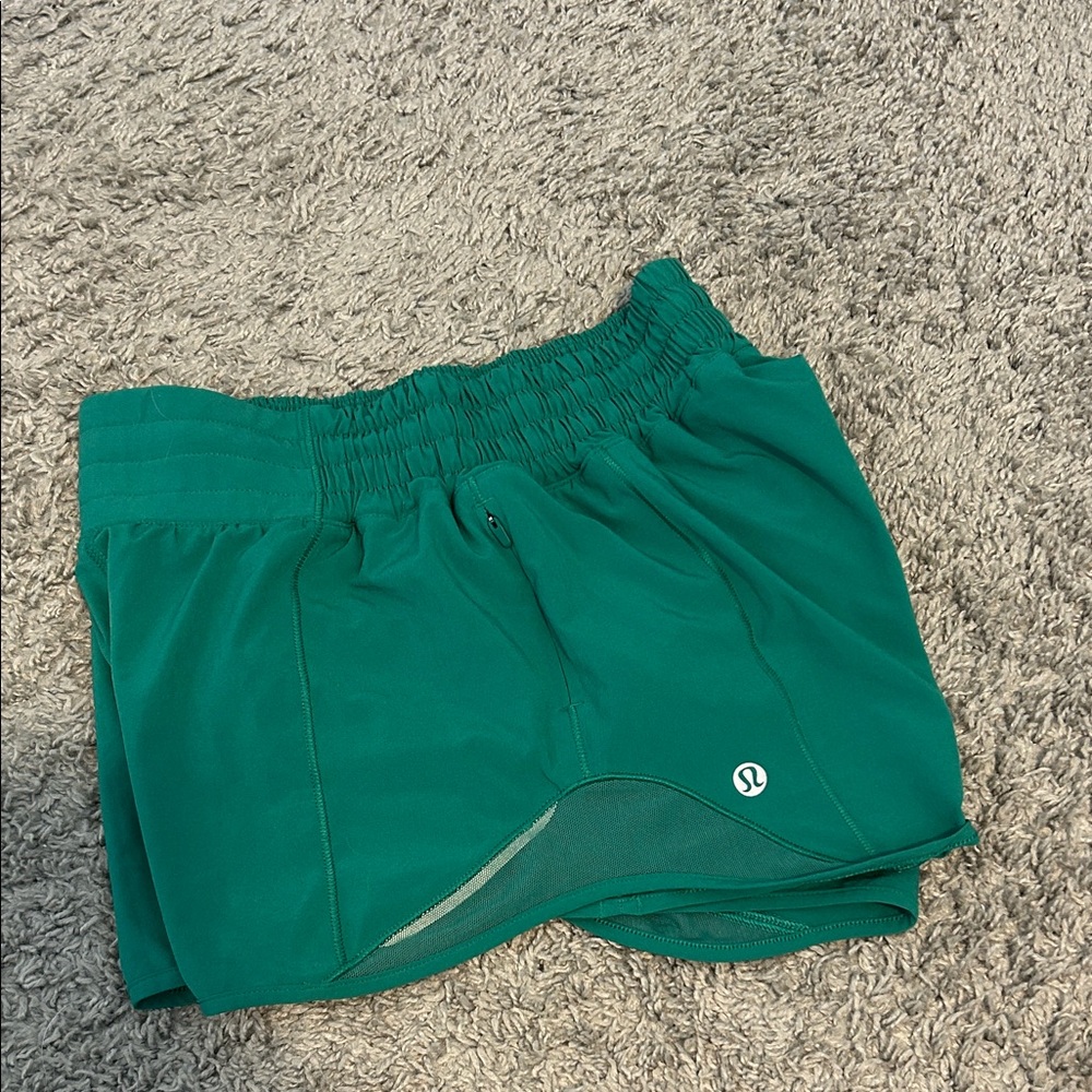 Lululemon Hottie Hot shorts green size 2 high rise 2.5 inch - Picture 4 of 4